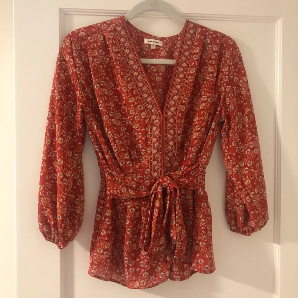 Orange floral blouse with bow tie Max Studio size Small